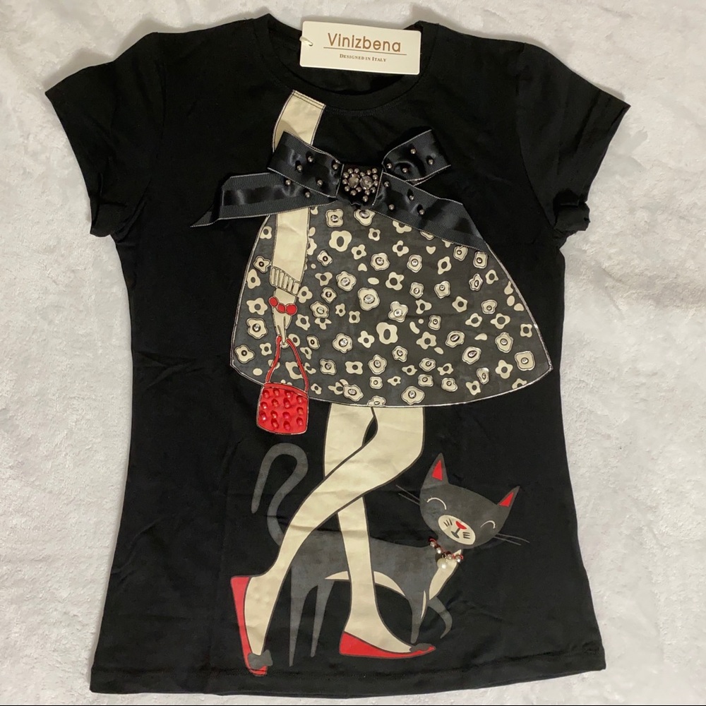 Black T-shirt with Cute Design - Picture 1 of 3